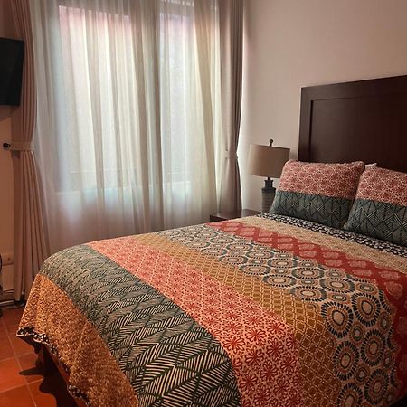 Cousy Condo San Rafael, 3 Blocks From The Parish, Pool, Bbq And Terrace サン・ミゲル・デ・アジェンデ エクステリア 写真