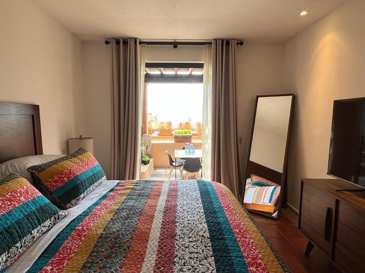 Cousy Condo In The Historic Center Of San Miguel De Allende, Incredible View, Pool, Bbq, 3 Blocks From The Main Parish サン・ミゲル・デ・アジェンデ エクステリア 写真