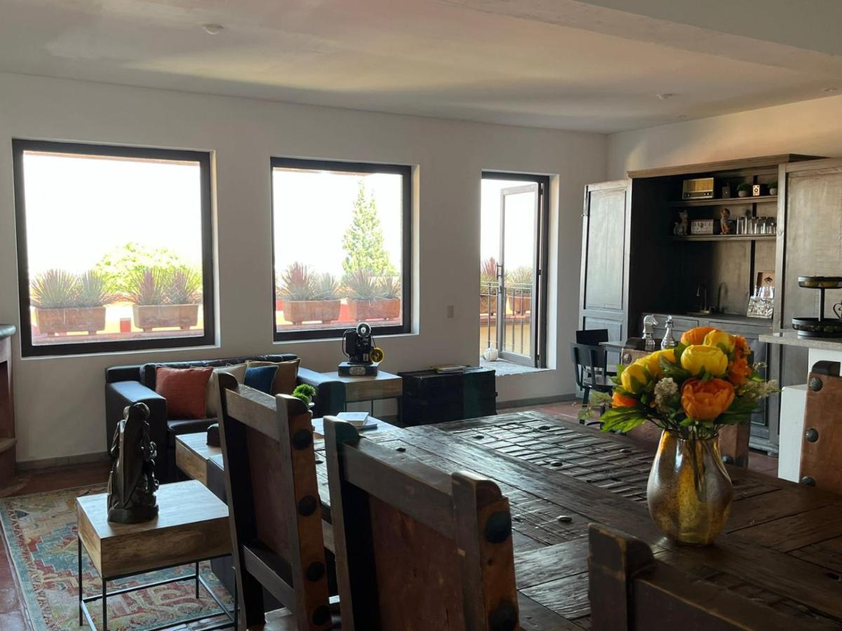 Cousy Condo In The Historic Center Of San Miguel De Allende, Incredible View, Pool, Bbq, 3 Blocks From The Main Parish サン・ミゲル・デ・アジェンデ エクステリア 写真